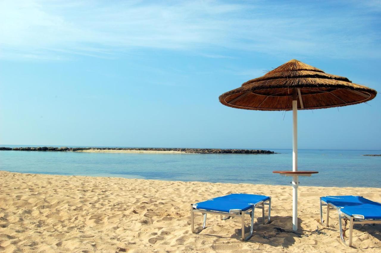 Villa Suncity Boutique Beachfront Айя Напа Екстериор снимка