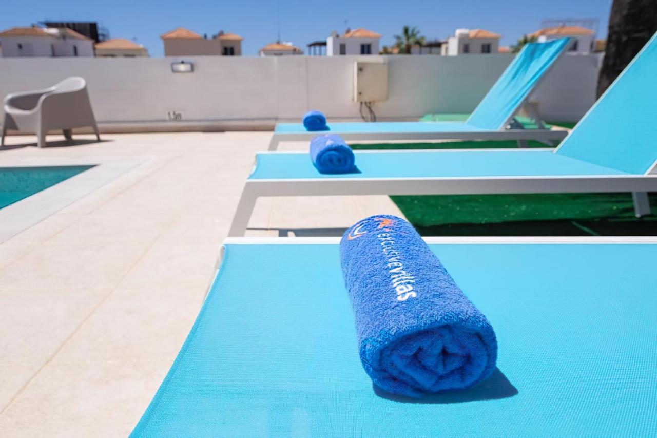 Villa Suncity Boutique Beachfront Айя Напа Екстериор снимка